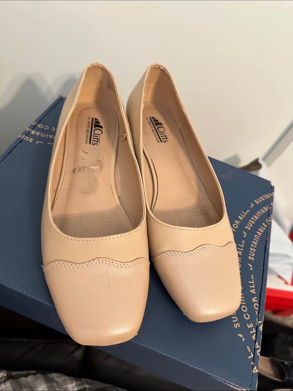 Cliffs by WHITE MOUNTAIN Nude/Beige Women's Scalloped Ballet Flats